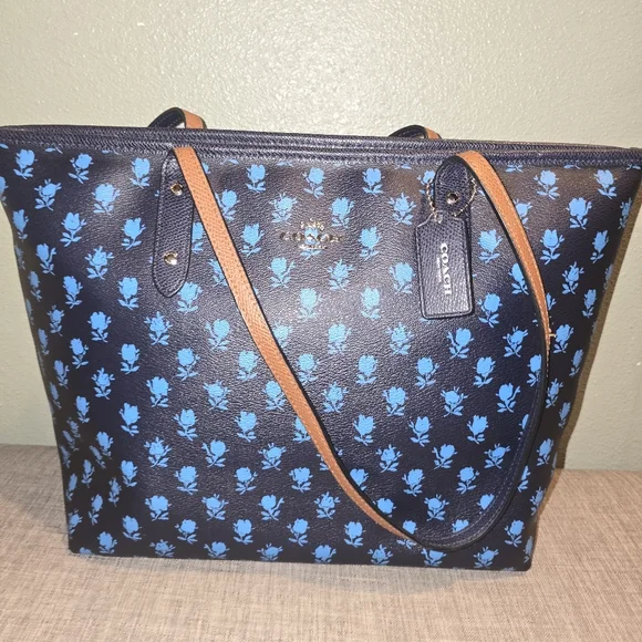 Euc Coach City Zip Top Tote in the Badlands Floral Print in midnight blue - Picture 1 of 6